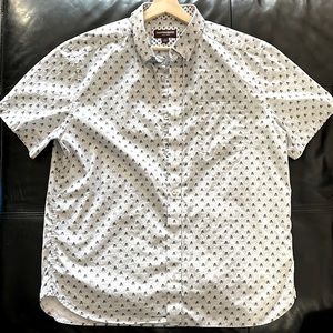 SKULL Print Cotton Short Sleeved Shirt EUC